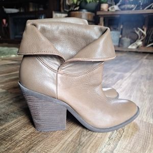 Lucky Brand Ethann Taupe Leather Ankle Boots Size 7M